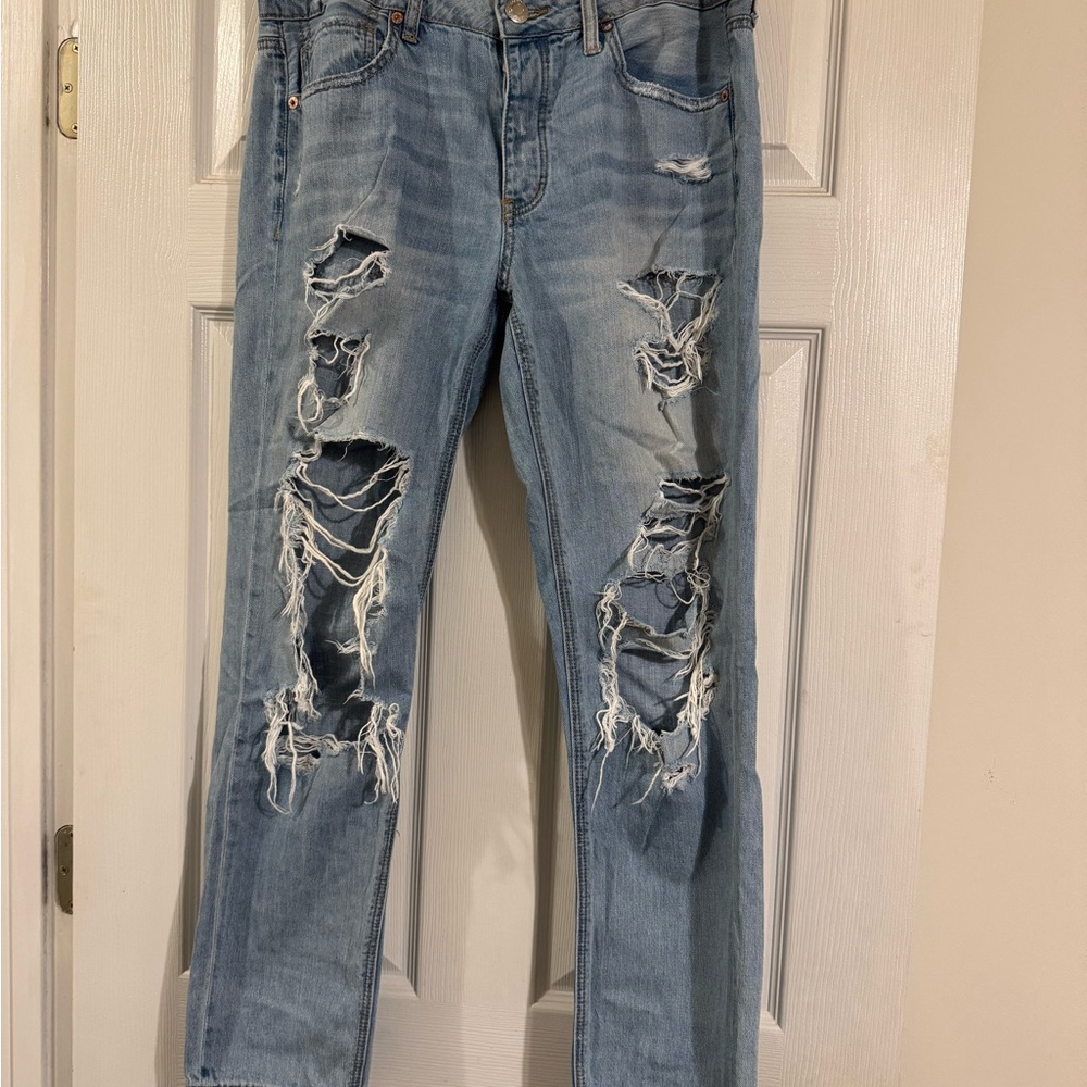 American Eagle Outfitters Light Blue Distressed Straight Leg Jeans